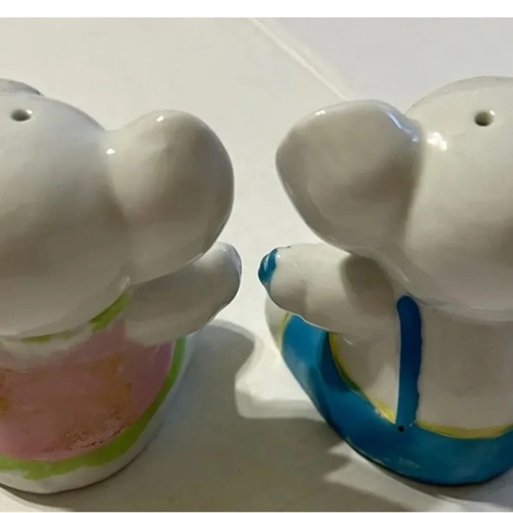 Vintage Baby‎ Elephant Salt & Pepper Shakers read